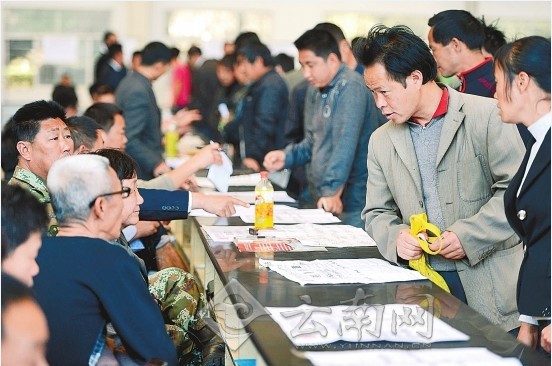 年龄学历皆浮云 昆明招聘市场蓝领工资秒杀白