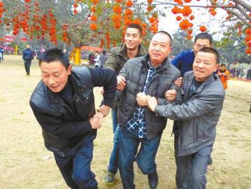 广汉保保节259 人被拉成干爹