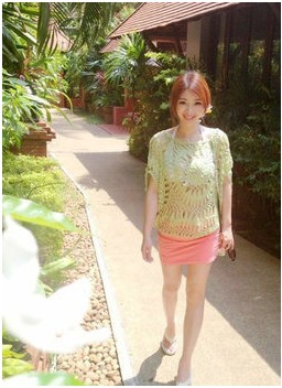 柳岩卖弄比基尼诱惑 度假照引众粉丝夸赞