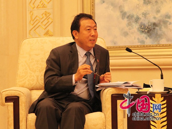 直播:全国两会海南代表团团组开放日活动_资讯