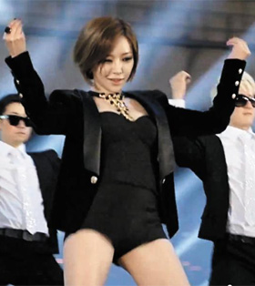 鸟叔新舞伴 傲慢舞<em>褐眼女孩成员</em>佳人受关注_