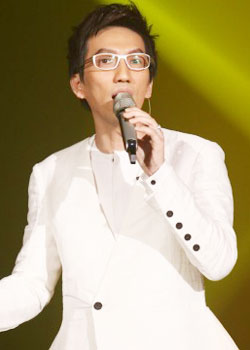 林志炫 左手无名指 戴钻戒被疑婚戒_资讯频道_