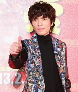 《我是歌手》总决赛萧敬腾帮唱林志炫 迎战杨