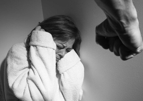 澳洲华人社区家庭暴力案件频发 受害者多选择