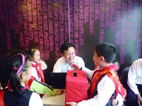 小学生急寻最美捐款叔叔