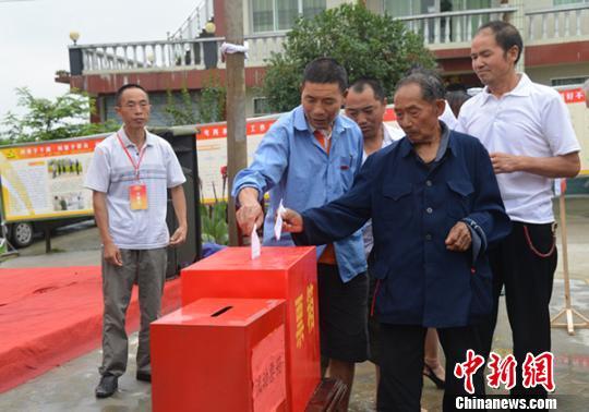 官当镇人口_人口普查图片