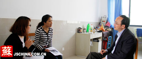 南通市教科研中心普惠教研纪实之一:带着教师