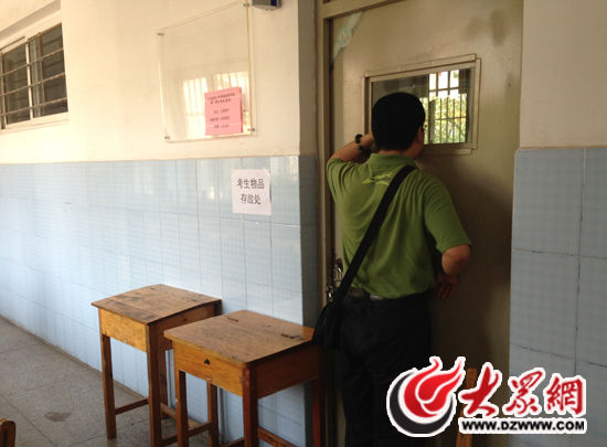 手缠绷带不误考试,考生踩点比家长淡定