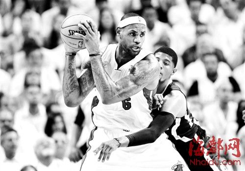 詹姆斯超张伯伦 热火队拿到赛点