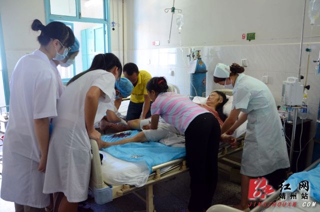 五步蛇咬伤农妇 怀化市二院紧急救治脱险