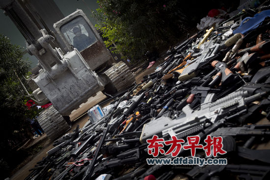 上海警方今年已收缴308支枪