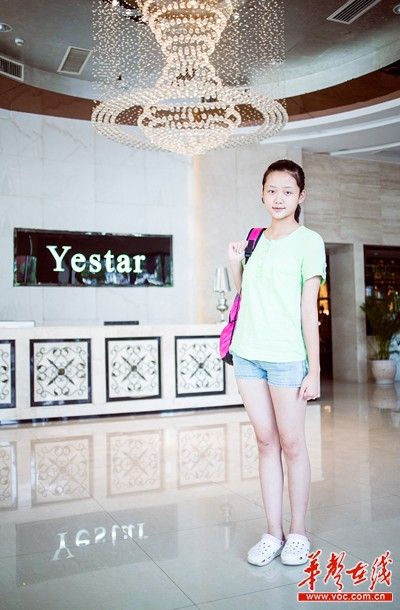 益阳<em>13岁女生</em>魔鬼身材 <em>身高</em>1米73要当模特/图