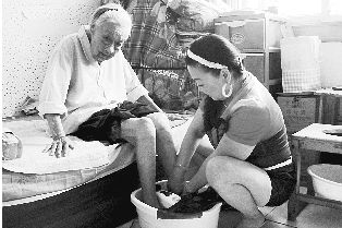 西福民小区有个孝顺媳妇