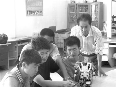 让机器人为家庭服务