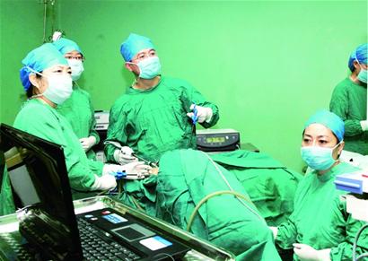 女医生乱开药方自医 被迫切除<em>子宫</em>保命(图)_资