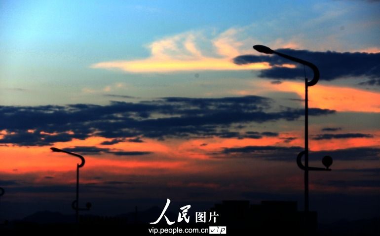 bc8e70ed61d45d646a8af48209cf1dcd.jpg