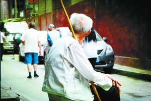 空巢老人不希望子女被动尽孝