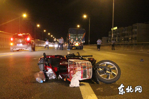 哈市文昌桥20分钟连发两起电动车引发的车祸