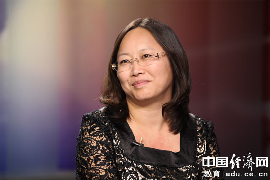 王传鑫:教育体制弊端阻碍中国孩子思维的拓展