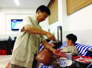 老澡堂子开业,又能享受水包皮了