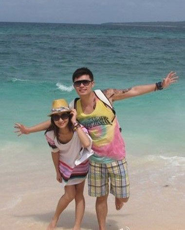 陈赫浪漫结婚照全曝光 文章何炅谢娜娄艺潇齐祝福