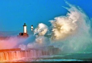 欧洲遭遇暴风雨天气