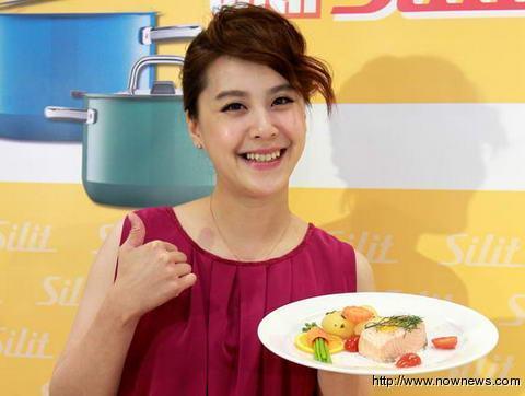 黄小柔只管吃成疯狂新娘松口拼一对宝