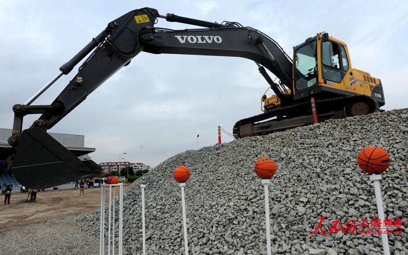 第三届掘战达人全国挖掘机操作手绿色节油挑