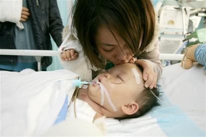<em>1岁半女童</em>脑死亡 父母捐出器官 让她的生命延
