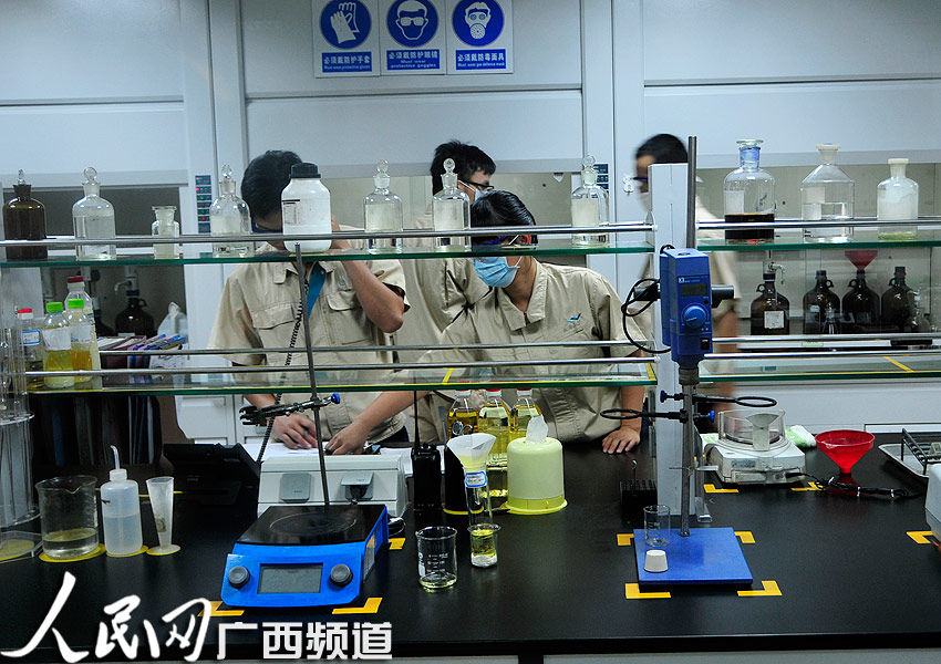 防城港:食用油生产线产品质量实时监控