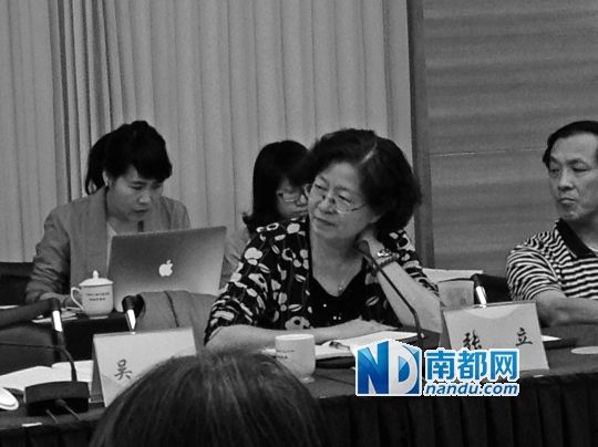 两个女副局长搅热人大座谈会