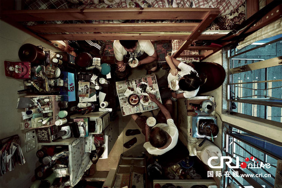图片聚焦:香港贫民窟里的低收入家庭(高清组图