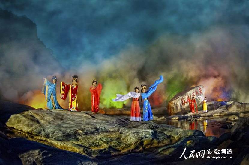 高清:<em>2013</em>燕子河大峡谷<em>寻找</em>最美<em>七仙女</em>模特