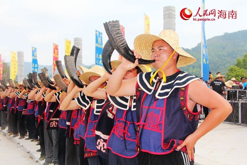 甲午年三月三袍隆扣祭祀活动在五指山举办