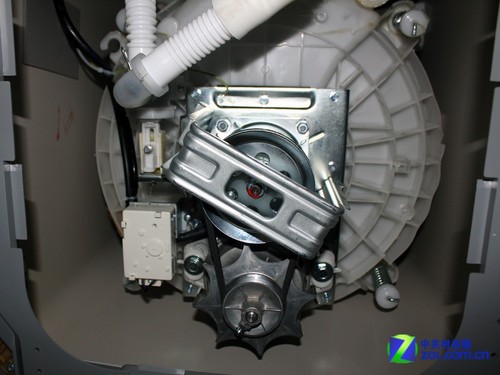 如何减小洗衣机的振动与噪声