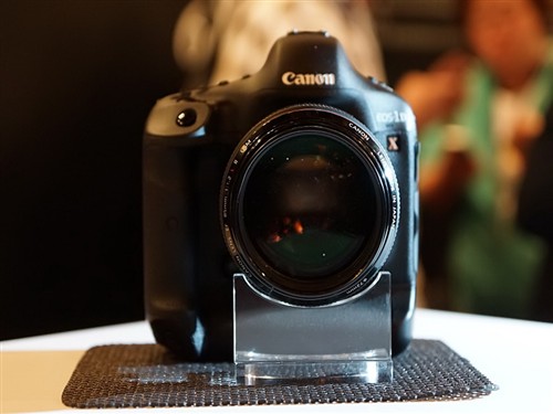 2020补单反而排名掉_排行榜前位终于出现了尼康身影Z6Ⅱ阻止了索尼排名(2)