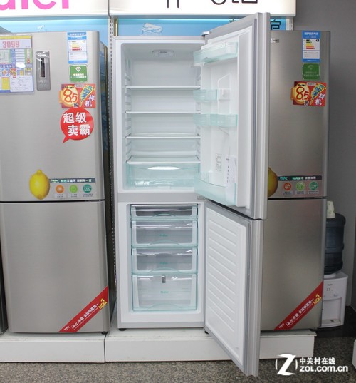 海尔BCD-215KJZF冰箱打开全貌