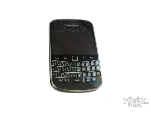 图为:黑莓bold 9930 手机