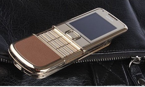 彰显身份气质 诺基亚8800a黄金版特价6600元