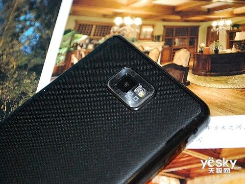 经典双核智能 三星i9100G行货报价2150元