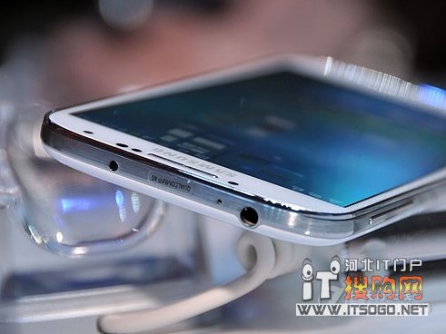 异常畅销 三星 I9500石家庄仅售3500!