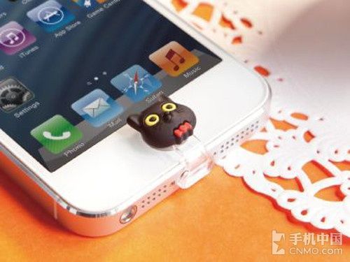 淘气动物造型 Bone iPhone 5防尘塞热卖