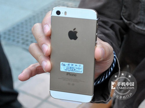 时尚与生俱来 苹果iPhone 5S济南5600