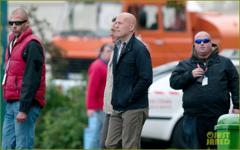 《虎胆龙威5》最新片场照 转战匈牙利上演大场