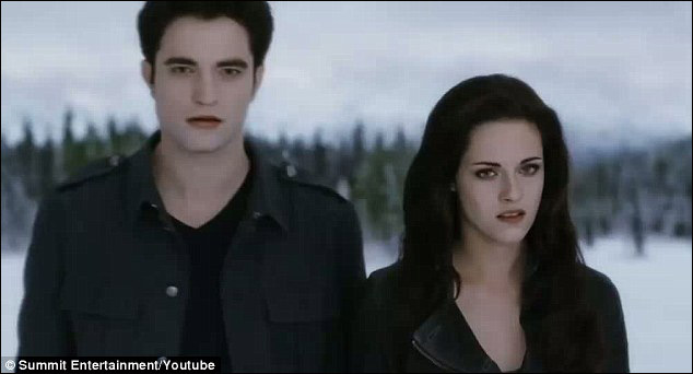 《暮色4:破晓下》再曝最新预告片