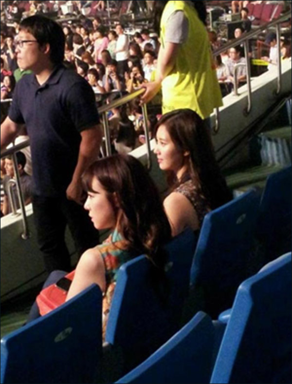 <em>少女时代</em>徐贤Tiffany捧场<em>Wo<em></em>nder Girls</em>巡演(图)