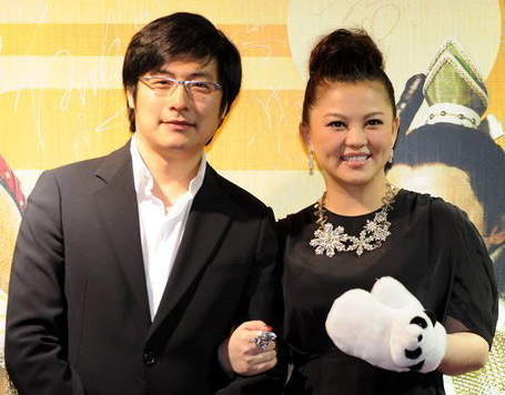　　被曝婚变离婚，依旧高调恩爱