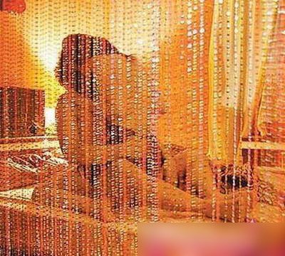 　　萧淑慎与师弟张旭锋在《黑暗天使》中有多场激情床戏