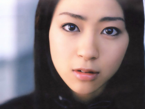 宇多田光天后发威新曲夺冠 歌迷盼其快复出(图)_音乐频道_凤凰网