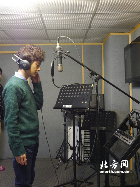 俞灏明新歌明天问世 何炅谢娜鼓励版率先出炉